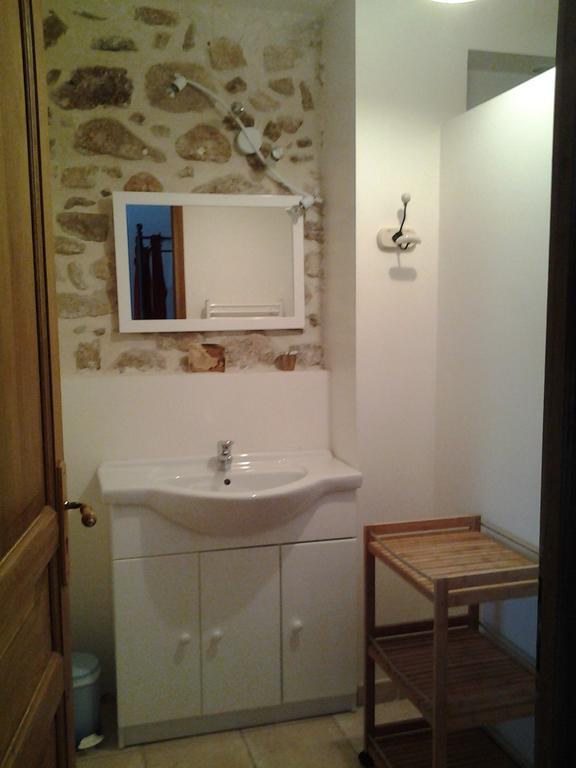 Le Mas De La Musardiere Chambres D Hotes Les Assions ห้อง รูปภาพ